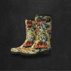 Floral Vintage-style raining/gardening boots Size 7